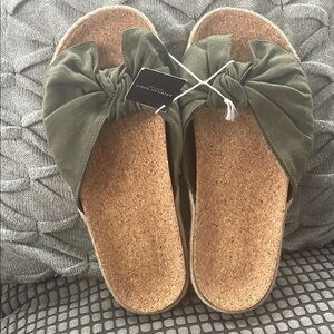 Green Slip-On Sandals American Eagle Size 9 New